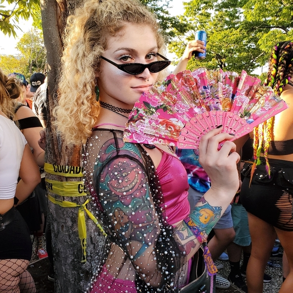 VICKY G ✨️ - Picture 1 of 5